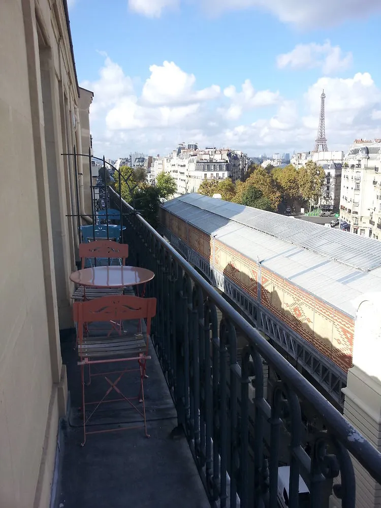 Aparthotel Eiffel Parigi